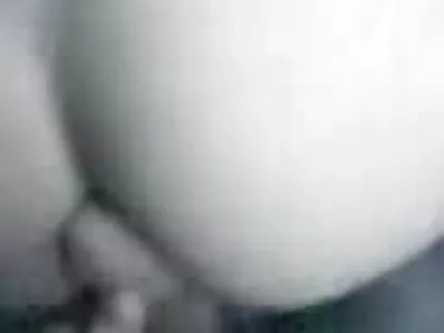 azgın MİLF sürtük olduğunu yerli sinema porno gobbling üzerinde bir sert dong