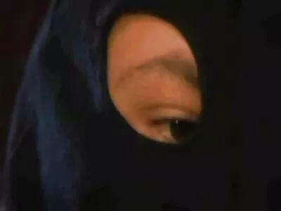 Sevimli kız anal sikme yerli sex liseli üzerinde web kamerası