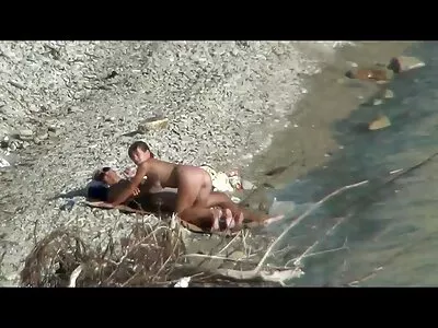 Derin oral seks içinde the araba ve yerli türbanlı porno boşalmak