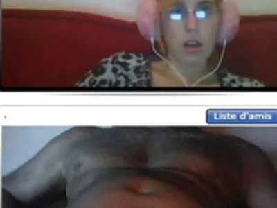 Büyük doğal göğüsleri ile sevimli kız horoz üzerinde yerli porno izle atlama