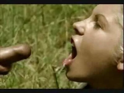 bağlı yukarı maskeli seks porno yerli kaltak alır fucked